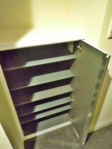 墨田区立川３丁目の賃貸マンションの玄関