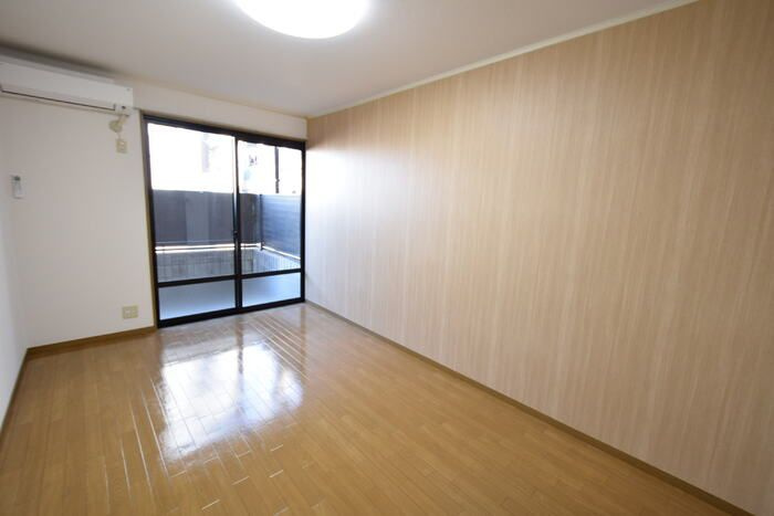 ドミール芦屋の居間・リビング