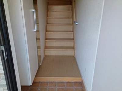 【玄関】 | レットル・ダムールＡ | 明るい玄関です