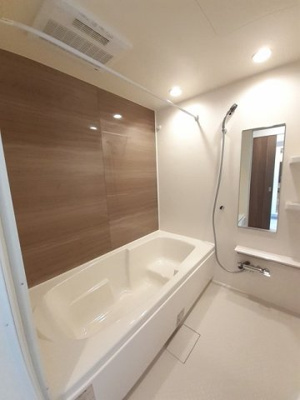 【浴室】 | ソレイユ・ルヴァンＢ | 日々の疲れを癒すお風呂付です