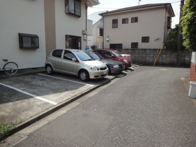 【駐車場】 | ザ・スリーホークス