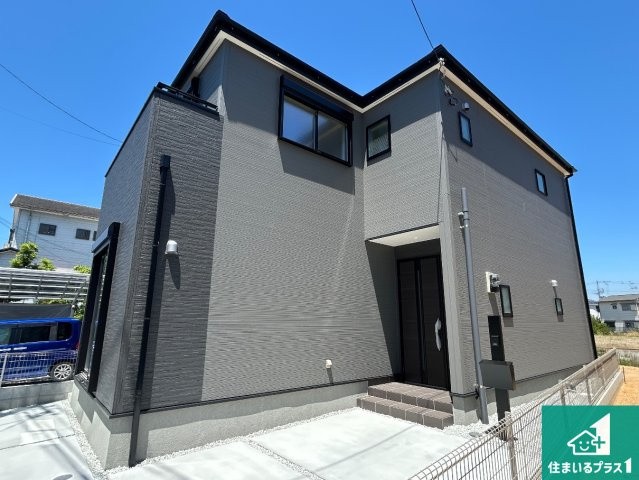 29(土)30(日)現地見学可能！◆岸和田市八幡町　限定１邸の外観|安心の10年保証！外観を美しく保ち、雨水で汚れを落とします！気になることがありましたら、お気軽にお問い合わせください！