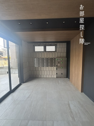 久留米市篠原町の賃貸マンションのエントランス