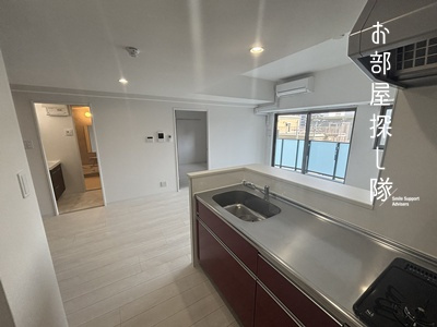 久留米市篠原町の賃貸マンションの居間・リビング