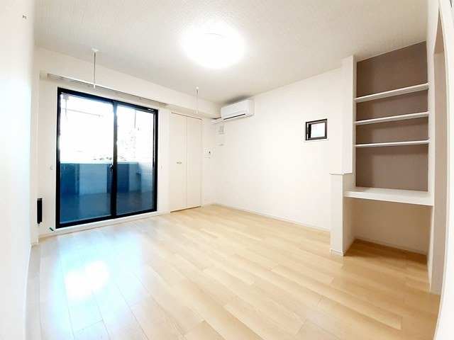 ＫＡＲＡＺ（カラズ）の内装