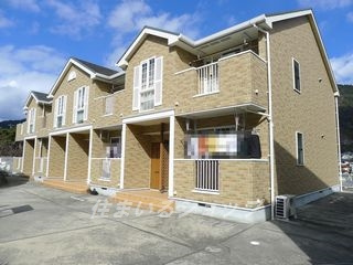 広島市安佐北区亀山７丁目のアパートの外観