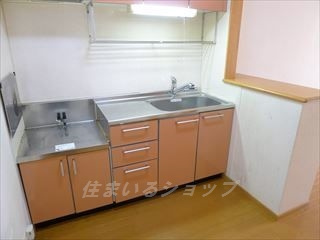 広島市安佐北区亀山７丁目のアパートのキッチン