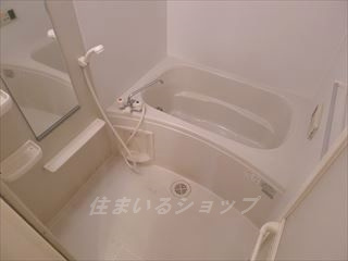広島市安佐北区亀山７丁目のアパートの浴室|追い焚き・浴室暖房乾燥機あり