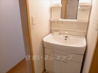 広島市安佐北区亀山７丁目のアパートの洗面所