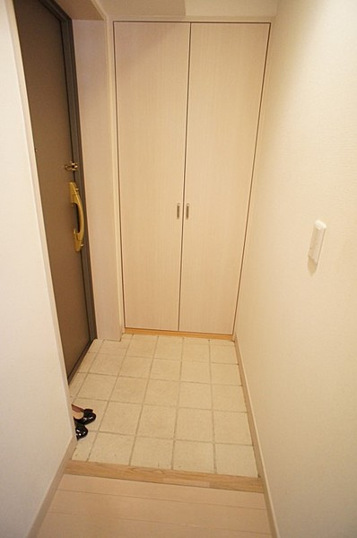 パートナーシップ　アパートメントの玄関