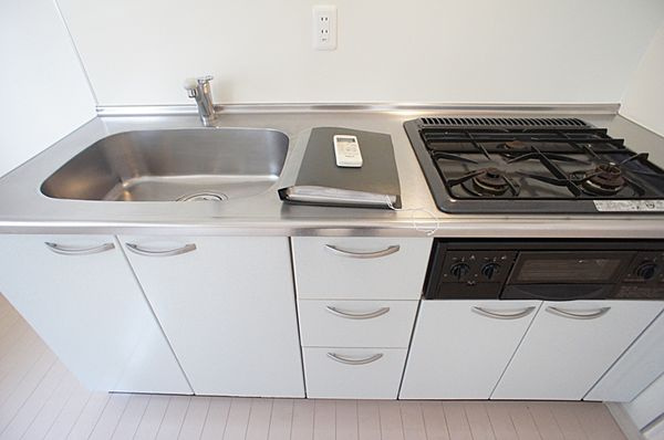 パートナーシップ　アパートメントのキッチン
