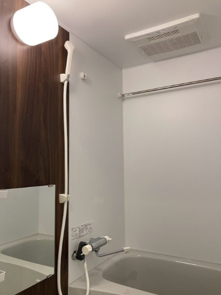 ヴィラ都立家政の浴室