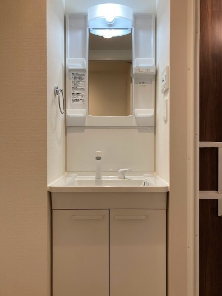 ヴィラ都立家政の独立洗面台