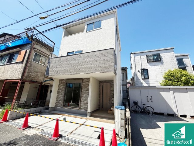 1日(土)2日(日)現地見学可能！　寝屋川市池田本町　限定1邸の外観|安心の10年保証！外観を美しく保ち、雨水で汚れを落とします！気になることがありましたら、お気軽にお問い合わせください！