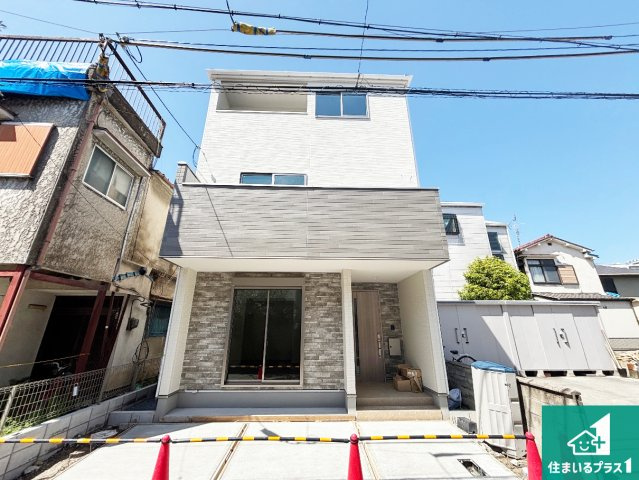 1日(土)2日(日)現地見学可能！　寝屋川市池田本町　限定1邸の外観|安心の10年保証！外観を美しく保ち、雨水で汚れを落とします！気になることがありましたら、お気軽にお問い合わせください！