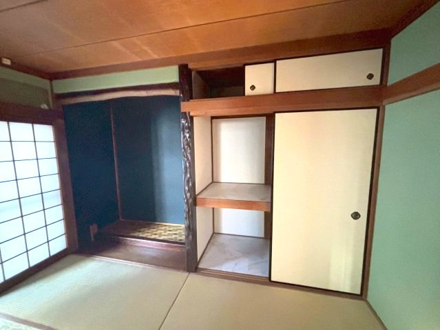 富田林市錦織南１丁目の一戸建ての収納