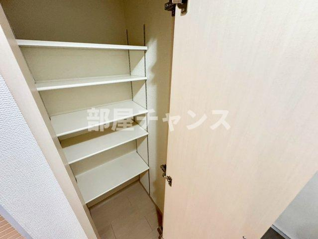 フローライト上前津の収納