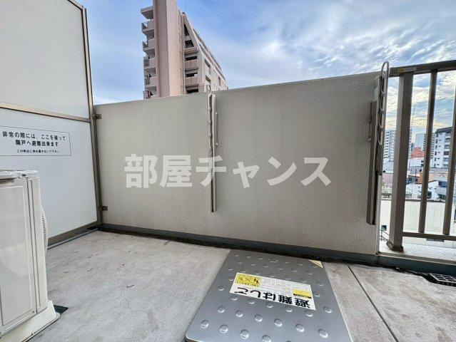 フローライト上前津のバルコニー