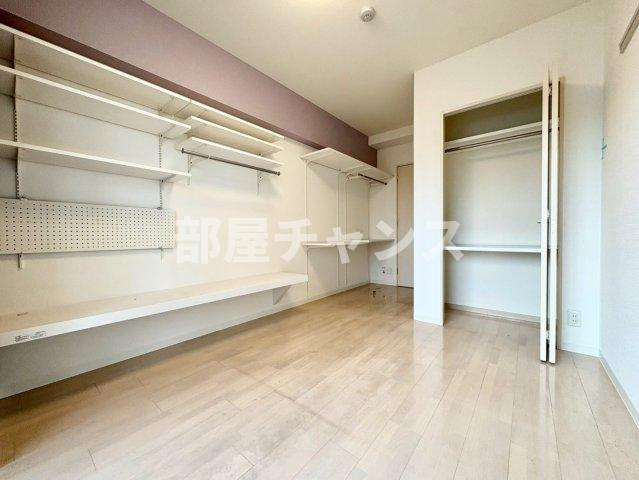 フローライト上前津の寝室