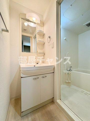 フローライト上前津の洗面所