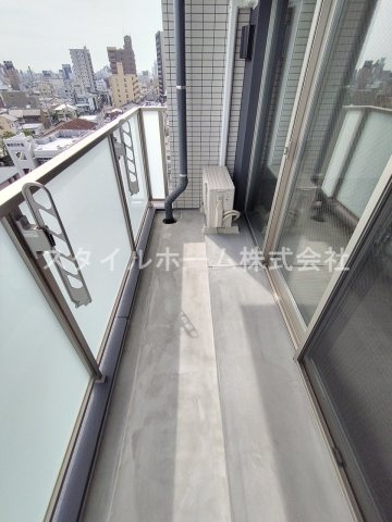 【バルコニー】 | クレシタ大国 | イメージ写真です。