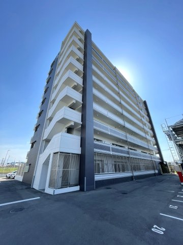 アルファスマート仏生山駅前の外観