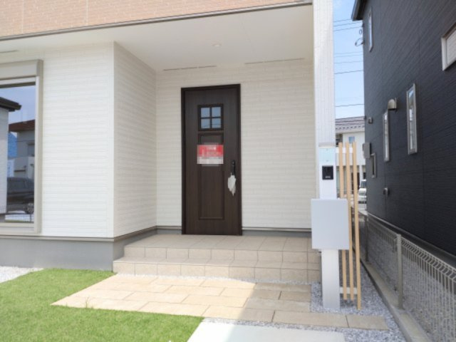 【玄関】 | グラファーレ高崎市下中居町2期ー②