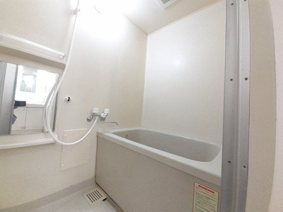 【浴室】 | アメニティー白浜Ｂ | ゆったり過ごせるお風呂です