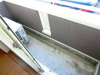 【バルコニー】 | サニーパレスＤ | バルコニーからの眺めを楽しみながら食事をしませんか