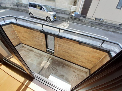 【バルコニー】 | グッチ・アラモード | 外からの目が気にならないバルコニーで洗濯物が干せます