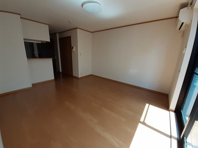 【居間・リビング】 | グッチ・アラモード | こちらのリビングで趣味の時間をお楽しみください