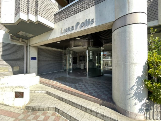 ルナポリスのエントランス