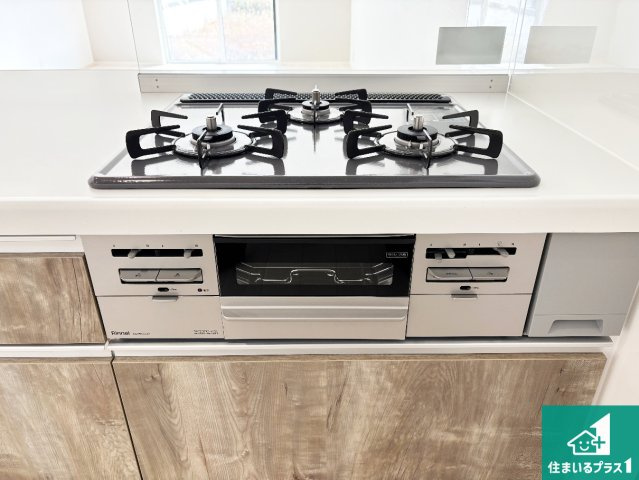 20(祝)21(土)22(日)現地説明会開催中　奈良市大安寺の設備|ダブル高火力Ｓｉセンサー付きコンロ！３口あるので、まとめて料理をする時も大活躍！
