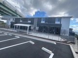 コンフォール青山の駐車場