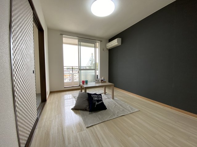 フレンドフィールドの居間・リビング