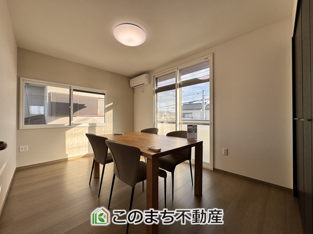 KIS宇都宮市さつき1丁目　中古戸建の洋室|南向きで陽当たりの良い洋室♪風通しもよく快適です☆