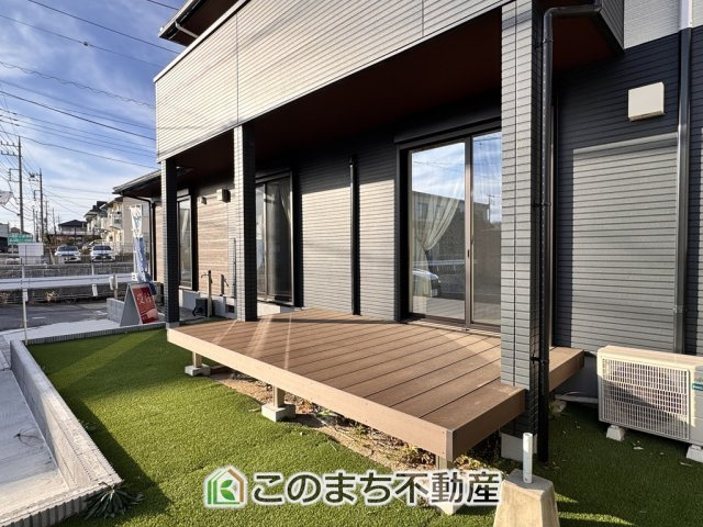 KIS宇都宮市さつき1丁目　中古戸建の庭|ウッドデッキ付き♪