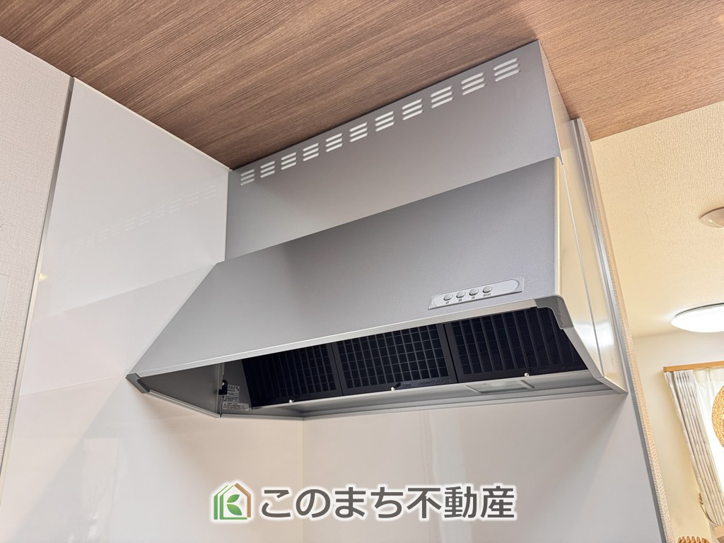 KIS宇都宮市さつき1丁目　中古戸建のキッチン|お料理の匂いもスッキリ♪シンプルデザインで掃除も簡単‼