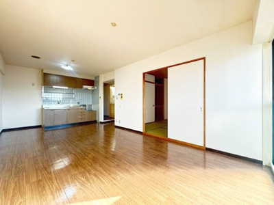 【居間・リビング】 | パシフィックマンション