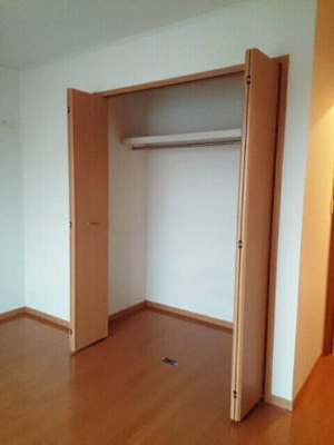 【内装】 | リブ・シンヴィレッジⅡ | 明るい色調の室内です