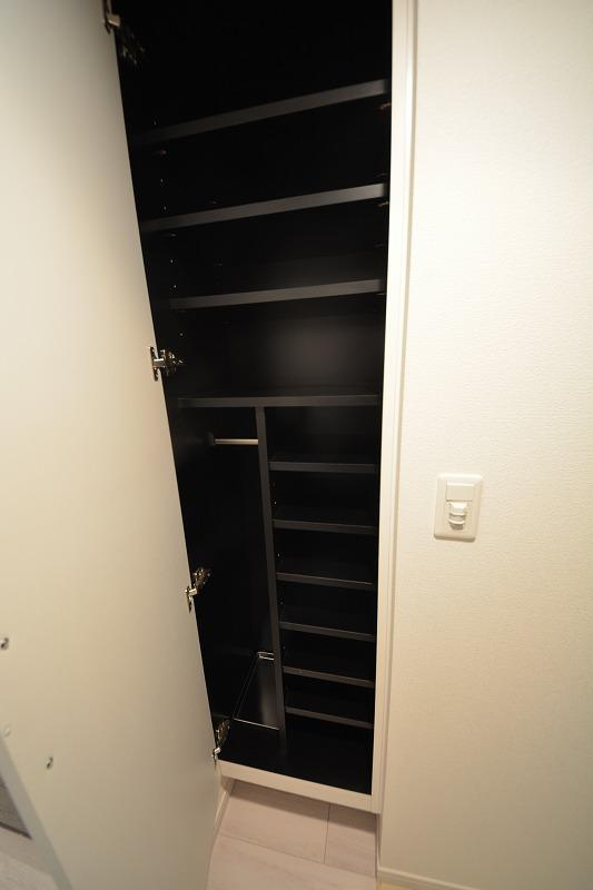 スワンズ谷町セントシティの収納|スワンズ谷町セントシティ　シューズボックス