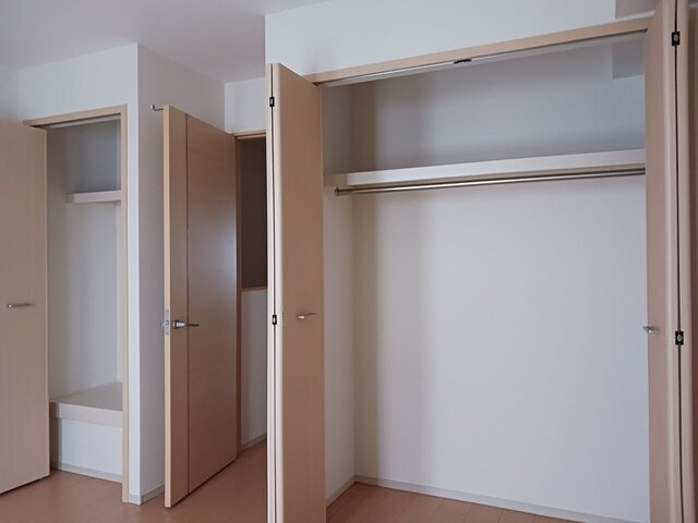 パル　ティ－ルＦの収納