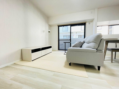 【居間・リビング】 | エスポワール南福岡 | 居心地よいリビングなので家族の時間も増えそうです♪