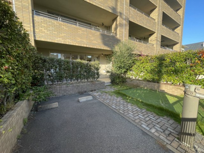 【庭】 | ブライトンヒルズ藤崎 | 専用庭、専用駐車場がついていてとても便利です♪