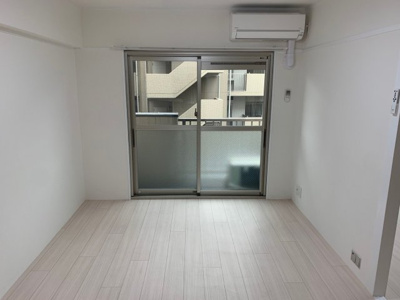 【洋室】 | 緑ヶ丘第四マンション | 使い勝手のいい洋室です