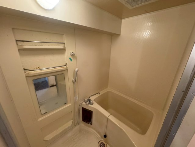 パシフィックマンションの浴室