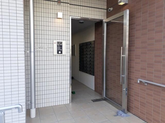 【エントランス】