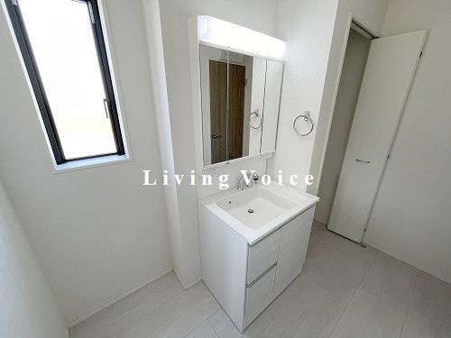 【独立洗面台】 | 【仲介手数料０円】平塚市大島　新築一戸建て　2号棟　全4棟 | 平塚市大島　新築一戸建て　全4棟