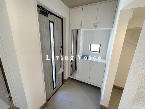 【玄関】 | 【仲介手数料０円】平塚市大島　新築一戸建て　2号棟　全4棟 | 平塚市大島　新築一戸建て　全4棟