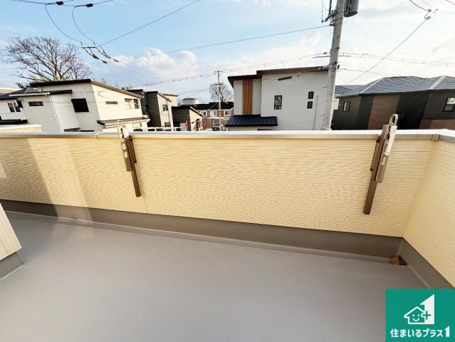 天理市別所町　第2期　新築一戸建てのバルコニー|ワイドバルコニーは洗濯物を干すスペースが広いのでご家族が多くても安心！
